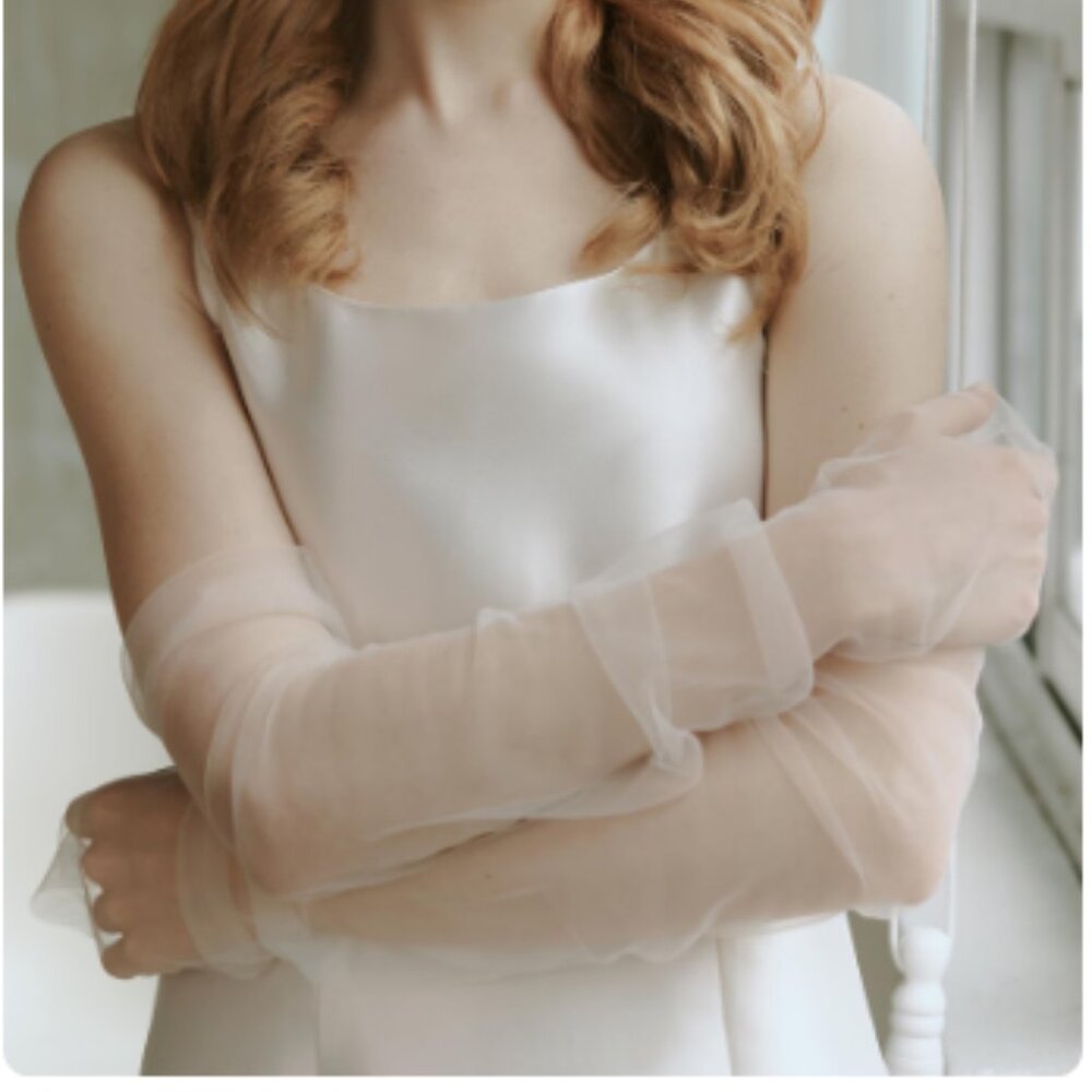Bridal Soft Tulle Finger-less Gloves